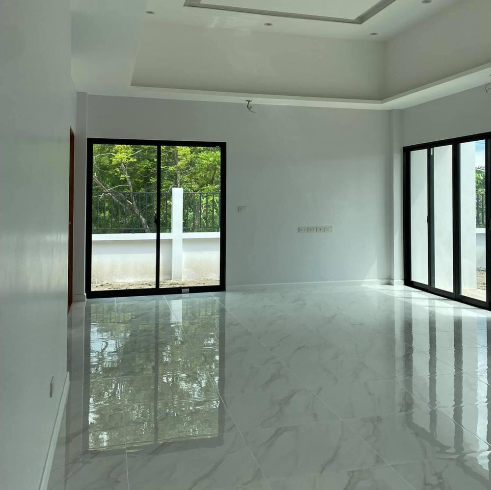 บ้านวัชรพล